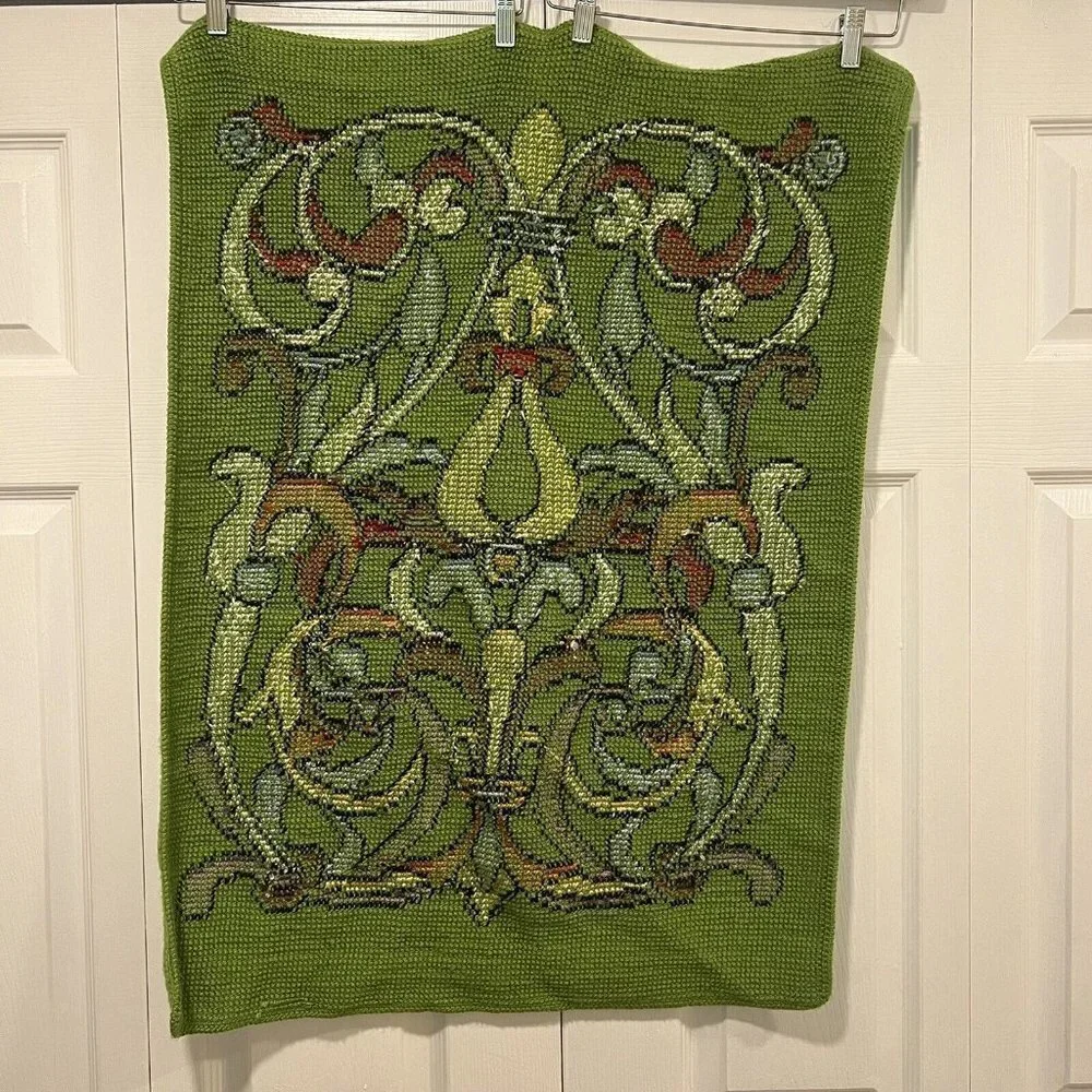 Handmade Afghan Lap Blanket or Table Chair Cover Green‎ Abstract 34 x 25